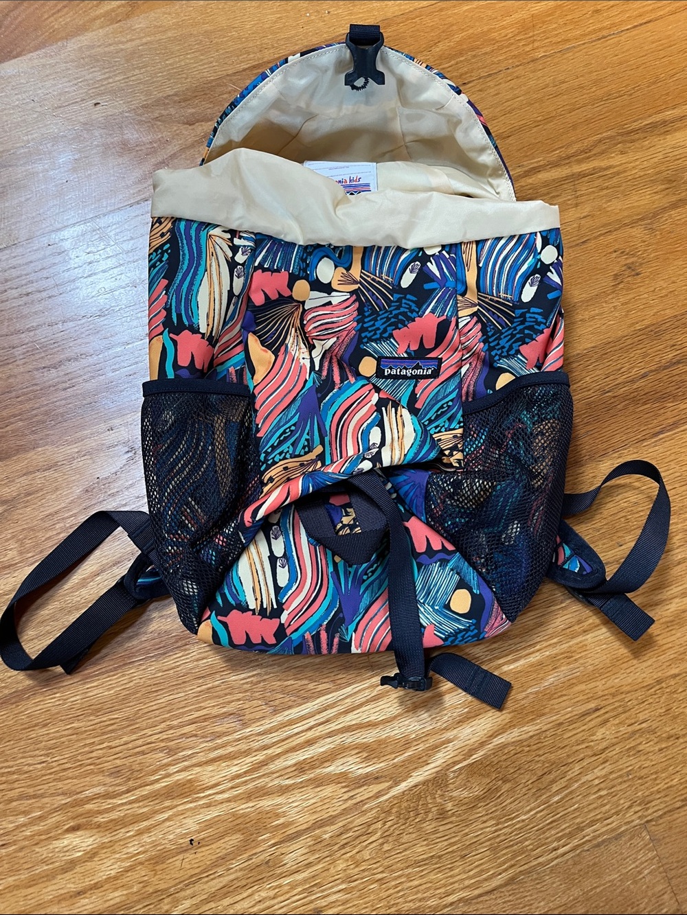 Patagonia Multicolor Patterned Daypack — Navy, Coral, Teal
